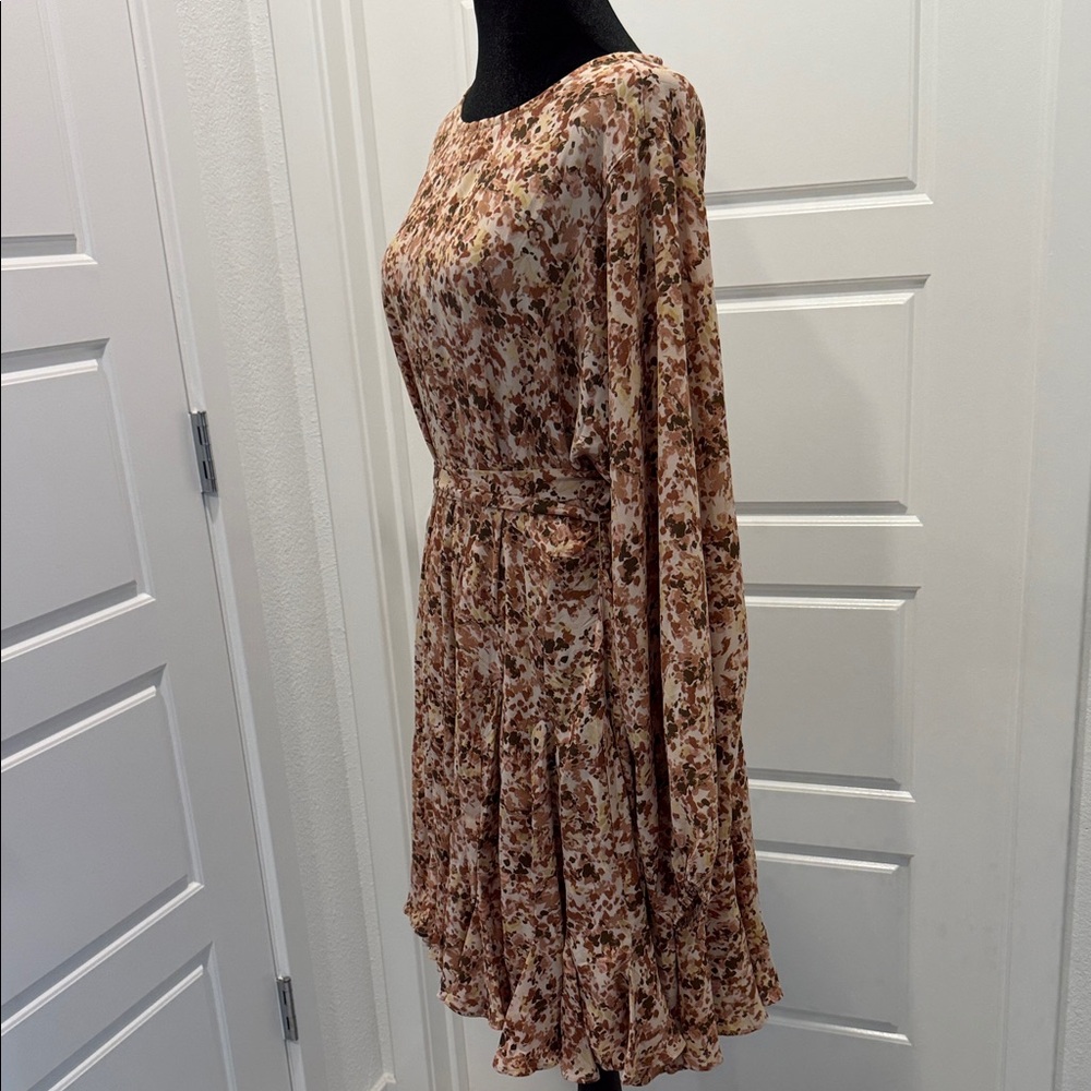 TALULAH Long Sleeve Dress in Brown and Cream Floral - Picture 6 of 11